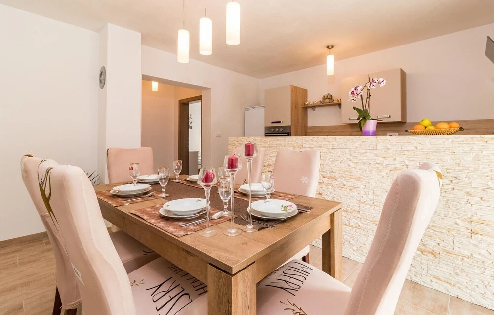 Beautiful Home In Pula