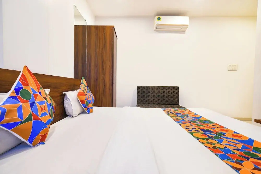 FabHotel Apple Near ITI