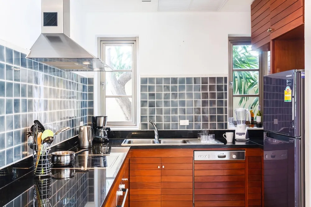 Stylish Pool View Apartments Legendary Bangtao by Mango Family