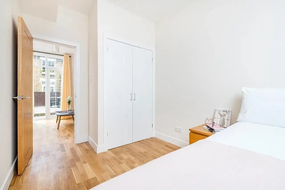 Lovely 2BR Garden Flat in Battersea