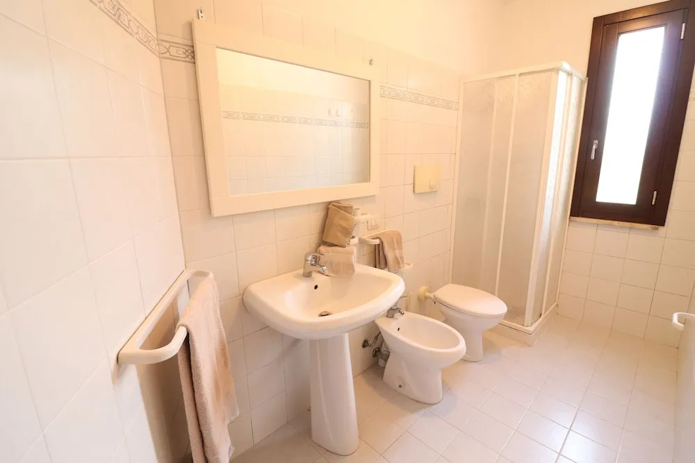 House Holidays Yasmine To Otranto 6 Places