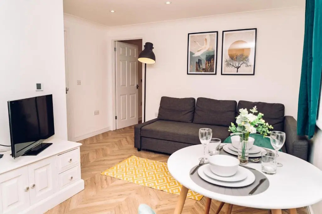 Caroline Court - 1 Bedroom Apartment