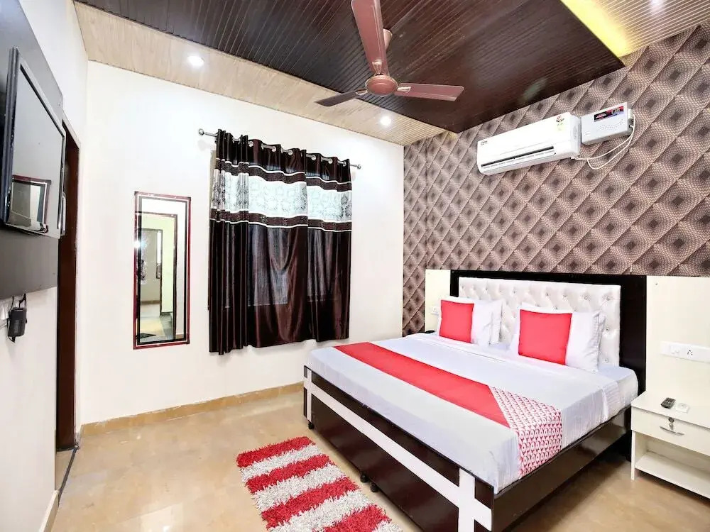 The Sitara Hotel By OYO Rooms