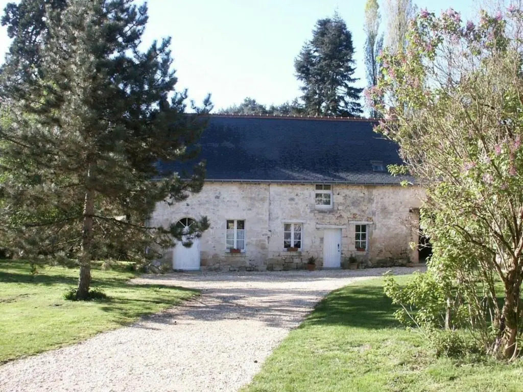 Gîte de charme dans la forêt de Chinon avec jardin clos - FR-1-381-188
