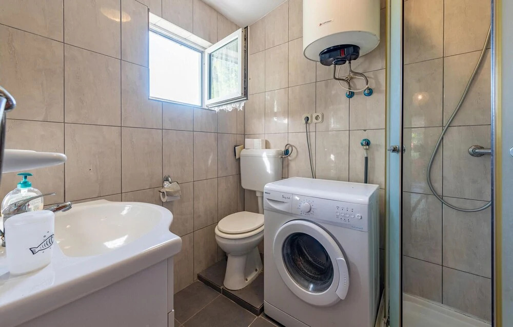 Nice Apartment in Vir With Wifi and 2 Bedrooms
