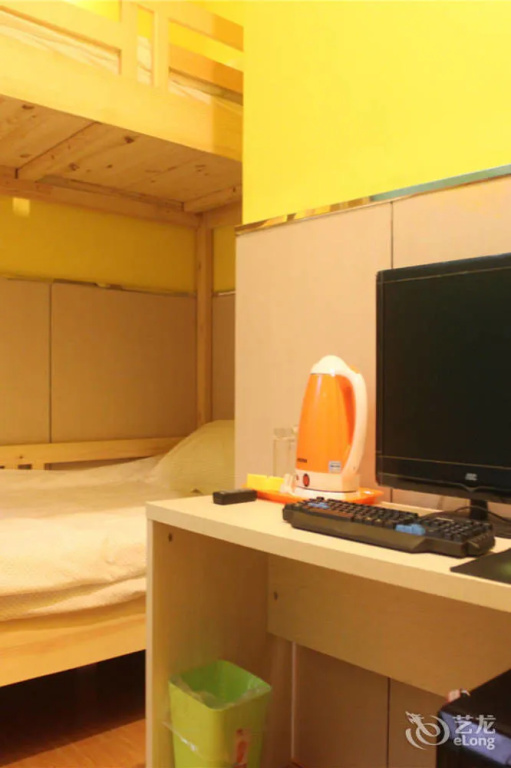Xinyang Times Inn