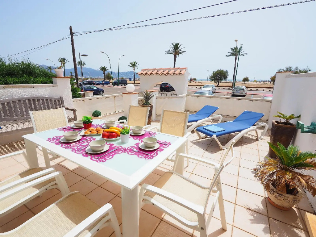 Salins I - Three Bedroom No.2