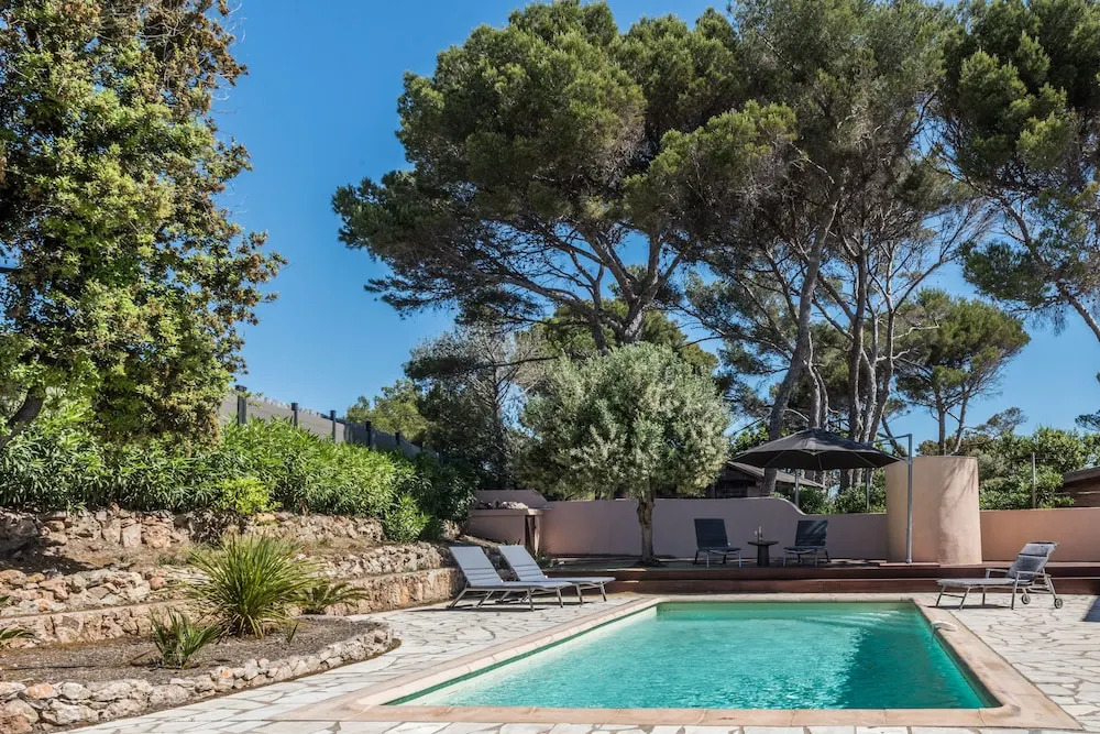 Villa Mistral