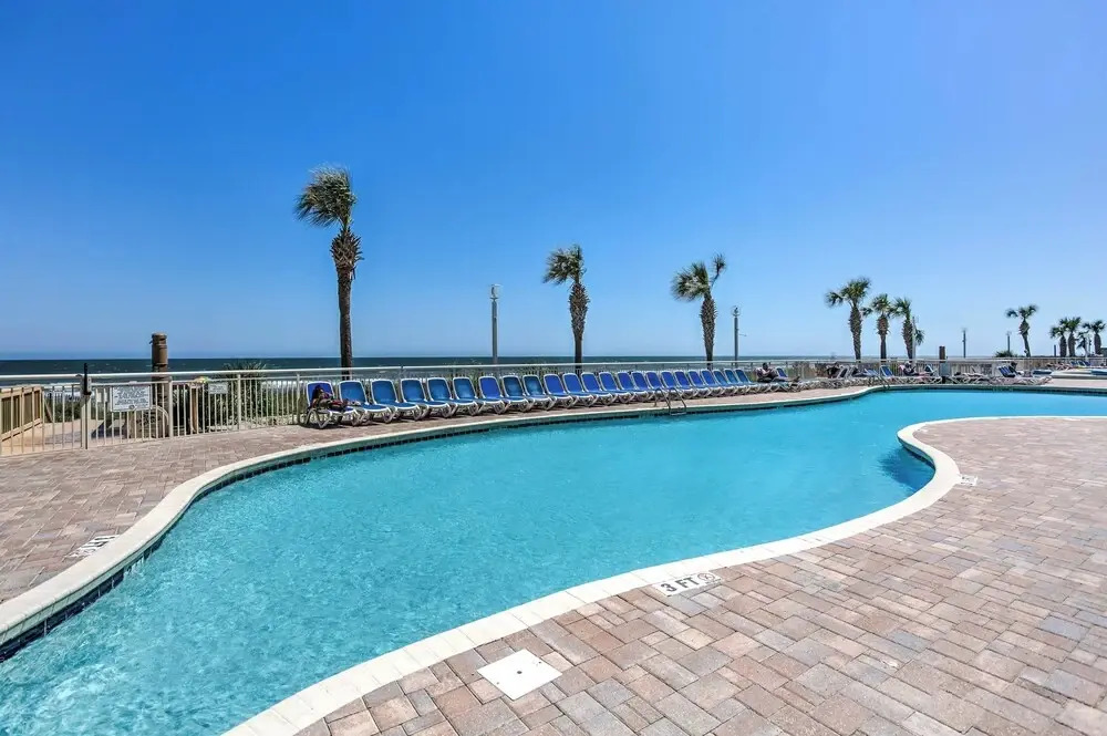 Walk to Atlantic Beach: Condo w/ Hot Tub & Views