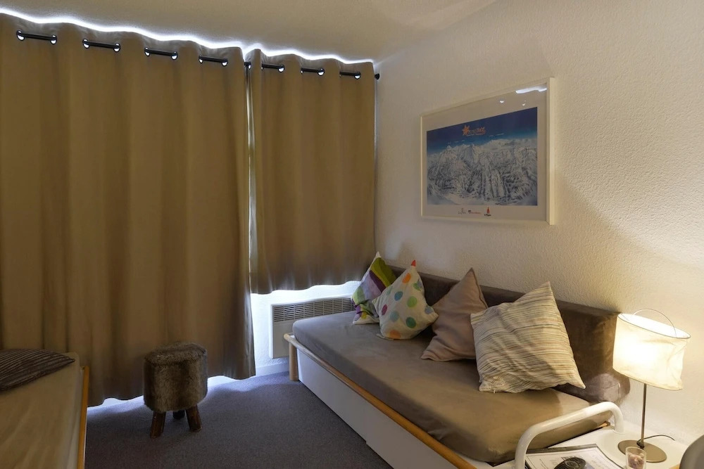 Belle Plagne Apartment With 2 Rooms for 5 People of 27 mÂ² on the Slopes Th509