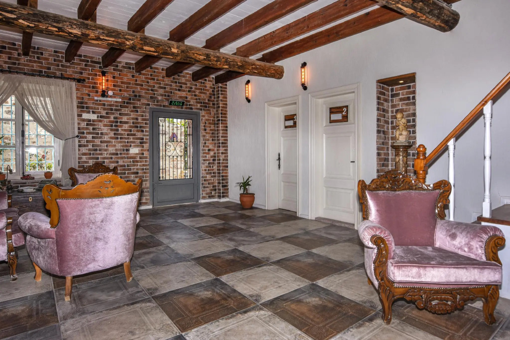 Lunaria Guest House