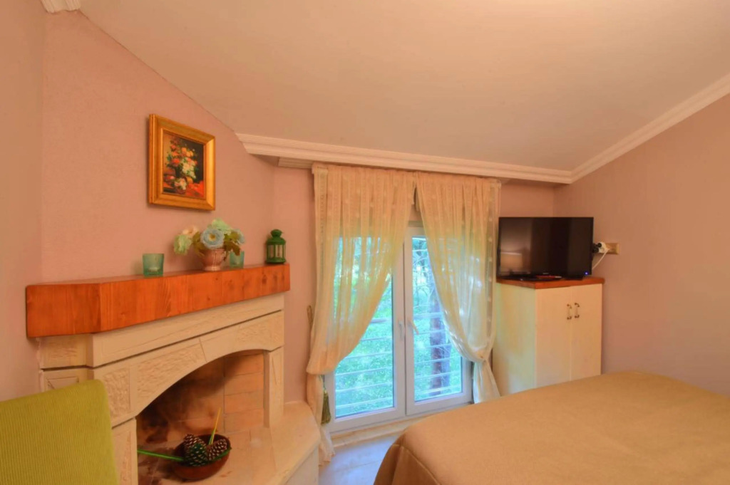 Sweet Home Hotel