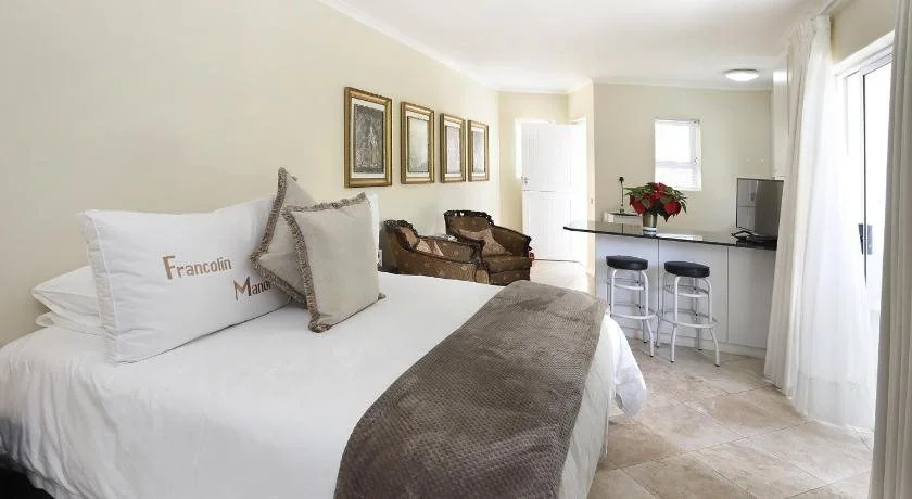 Francolin Manor