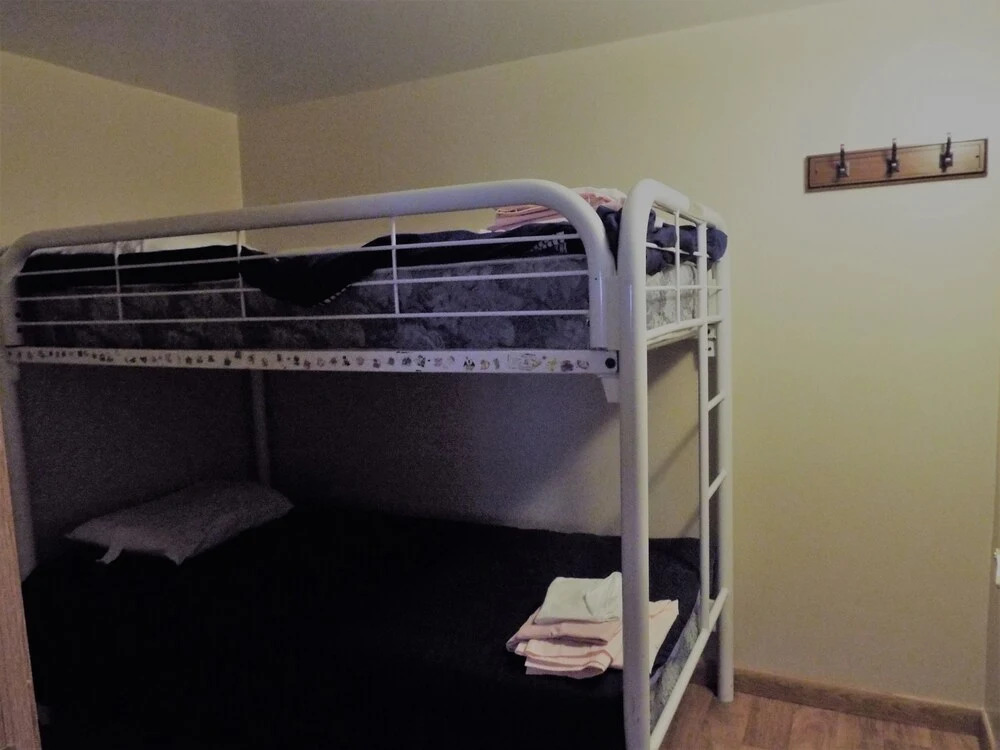 Crooked Lake Resort Cabin 6  (Hilltop Hidaway) Holiday home 3 BestStay