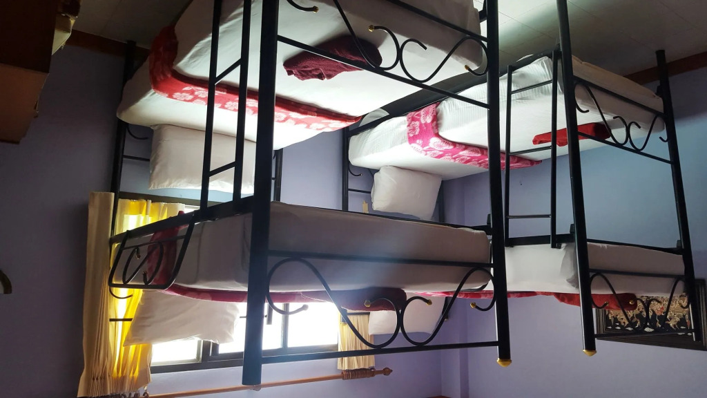Coconut House Chaweng - Hostel
