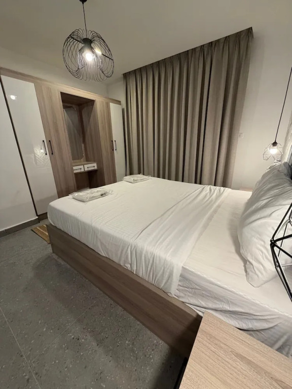 JRE Abdoun Rooftop 2bedroom Kh&sh 02