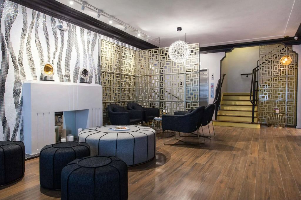 The L Hotel