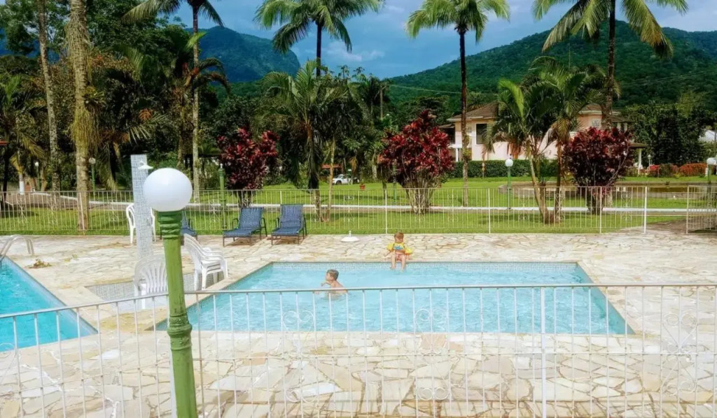 Casa 4 quartos - Pé da serra - Guapimirim - Wi-fi 600Mb
