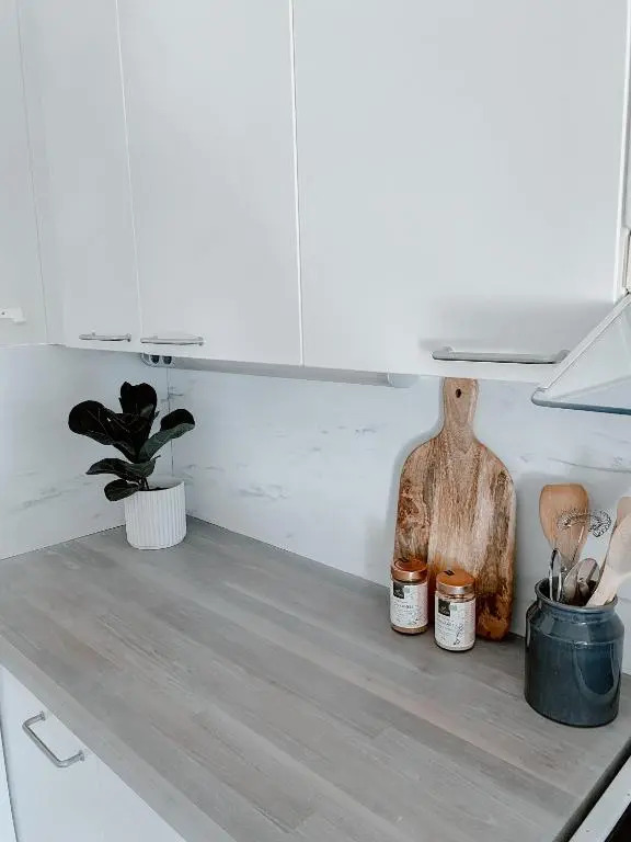 Modern one bedroom Apartment with Sauna near Airport