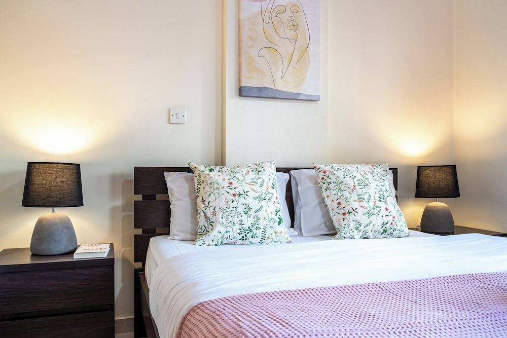 Freya 1-Bedroom Apt & Balcony in Larnaca