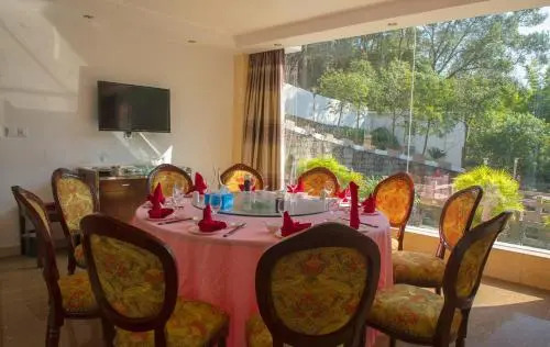 Fengrui Shanju Inn