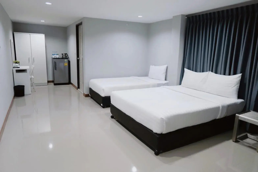 S44ROOM