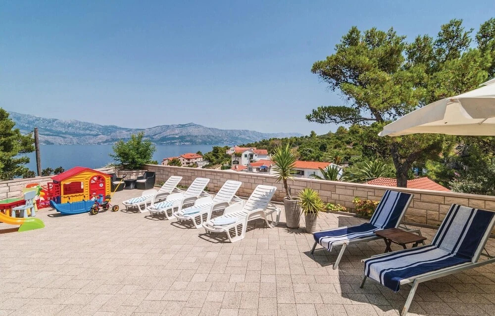 Amazing Home in Postira With 8 Bedrooms, Wifi and Outdoor Swimming Pool