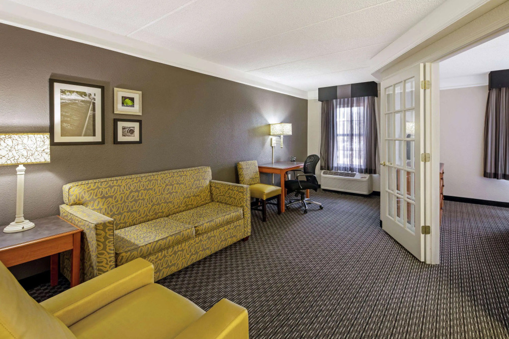 La Quinta by Wyndham Macon