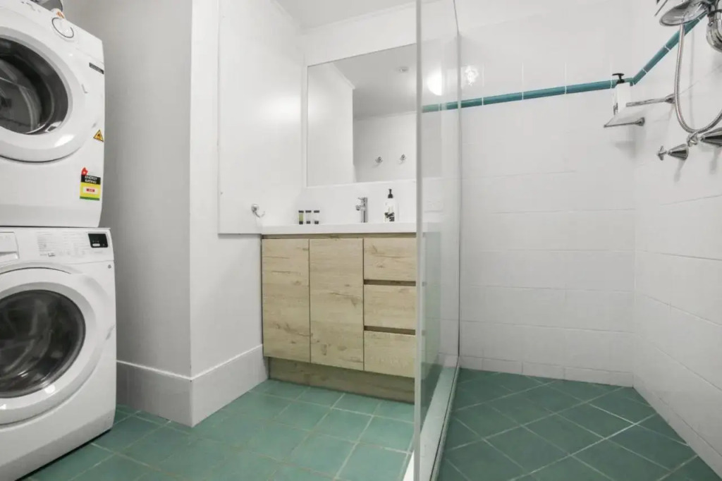 Pumicestone Lodge Unit Twelve, 26 Maloja Ave