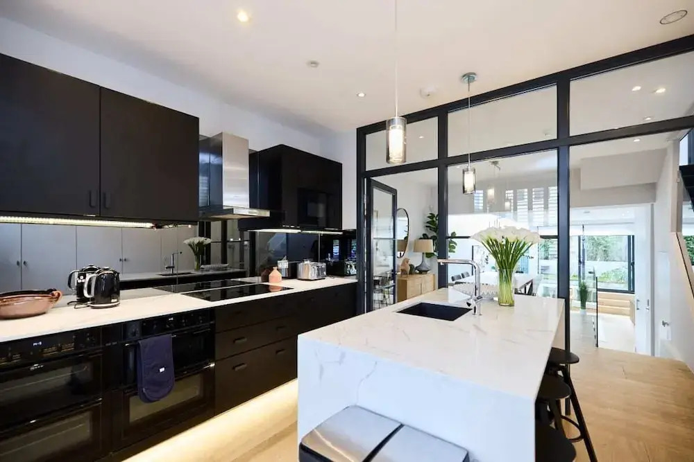 The Fulham Classic - Spacious 4bdr House With Balcony and Garden