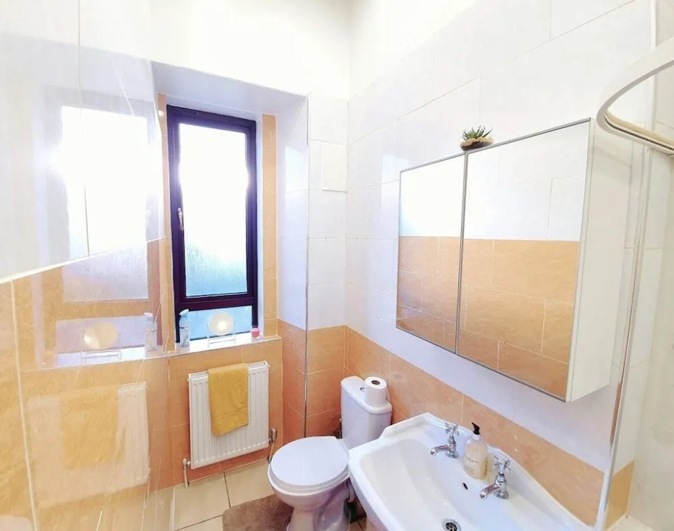 Spacious Apartment In Glasgow
