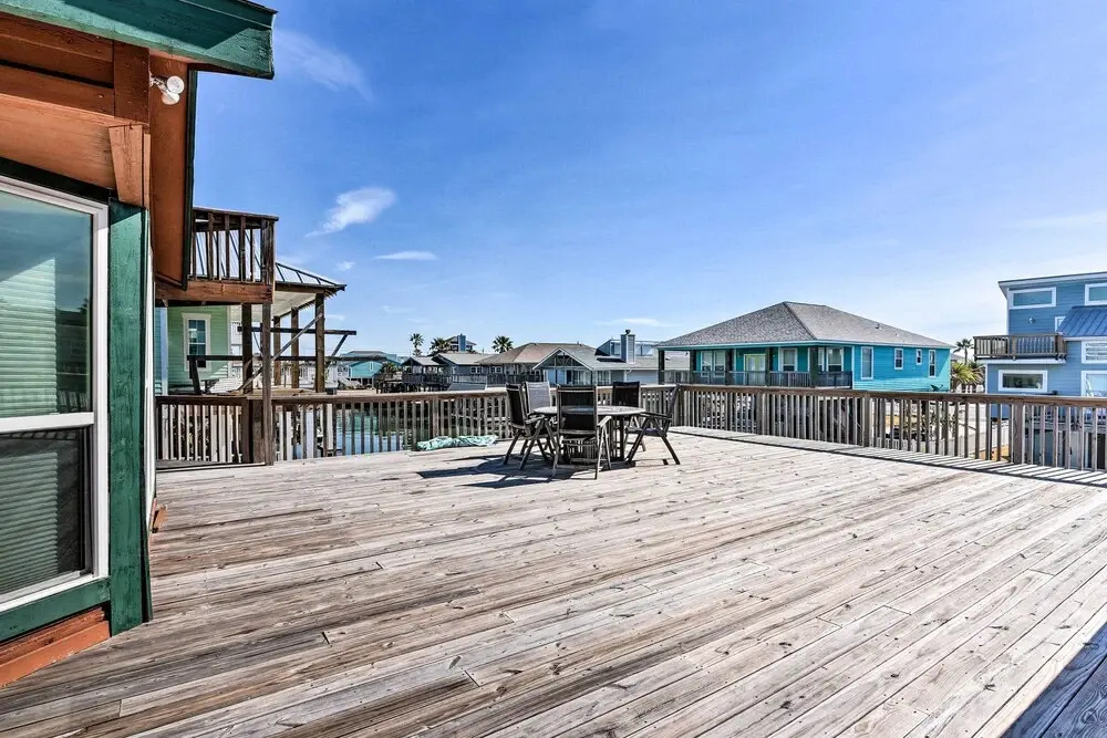 1 Mi to Sea Isle Beach: Canal-front Gem w/ Dock!
