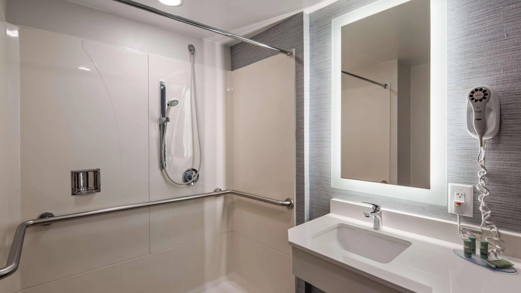Best Western Paramus Hotel & Suites