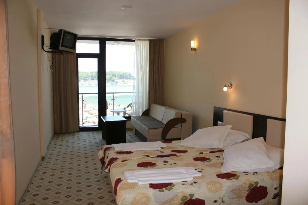 Family Hotel Teos