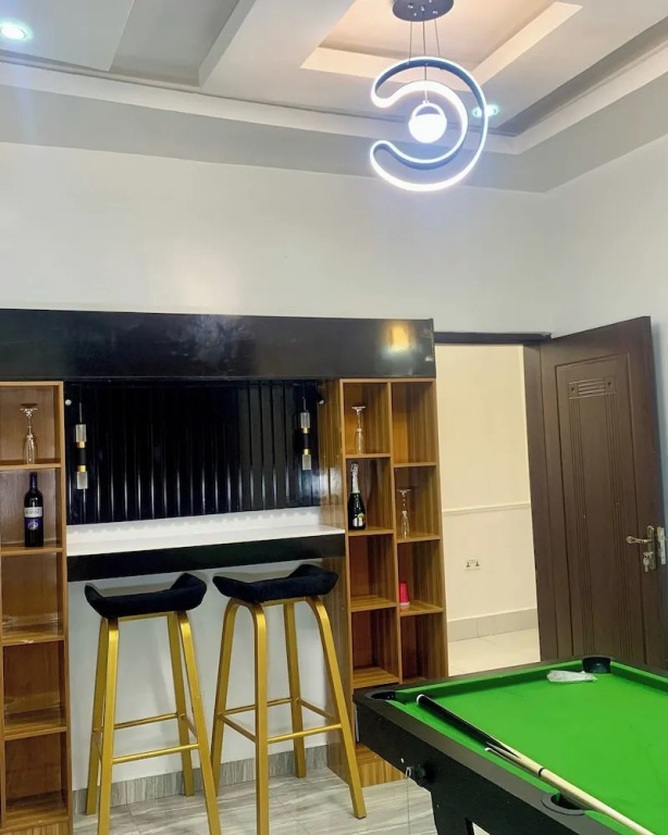 Foyin Luxury Apartment And Hotels
