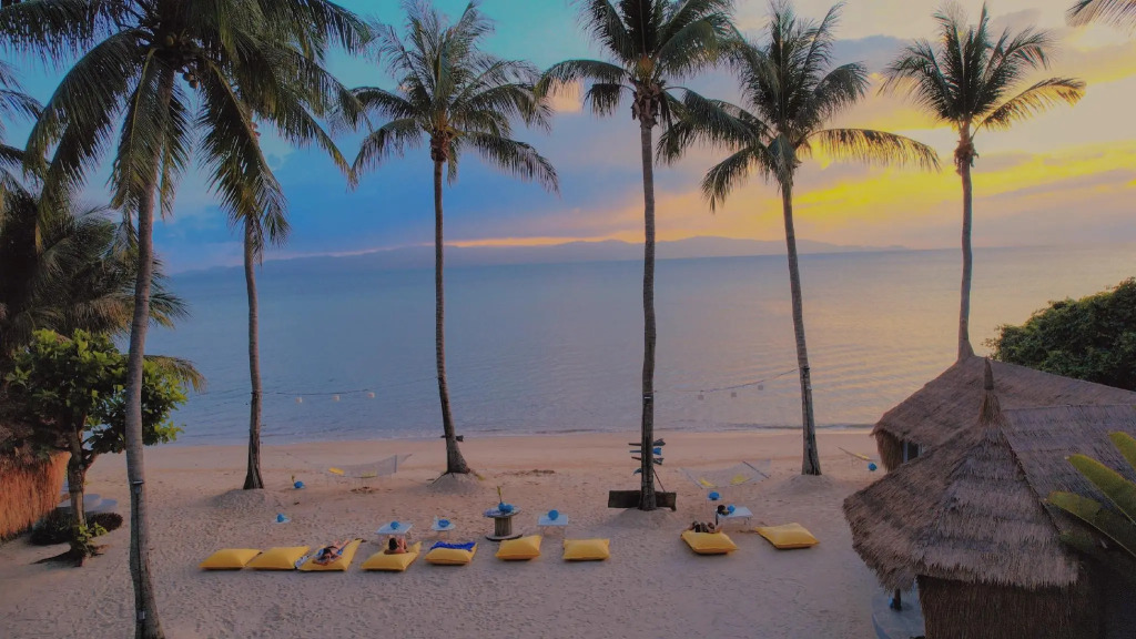 Sea Love Beach Bar & Bungalows
