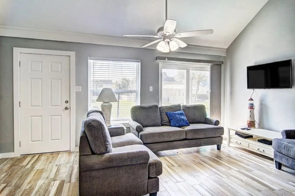 El Cortezs   EC117 - 3 Br Condo