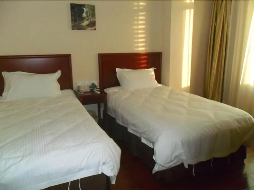 GreenTree Inn Tianjin Wuqing Jingbin Industrial Park Chengwang Road Express Hotel