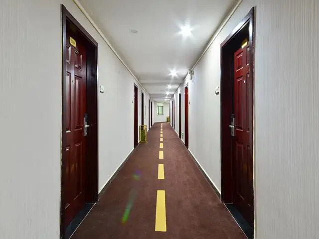 JTour Inn Wuchang Zhongnan University of Economics and Law