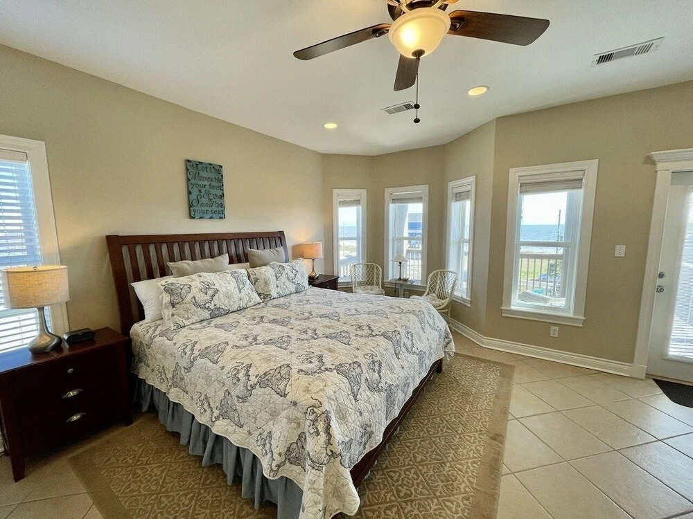 Deja View 3 Bedroom Home