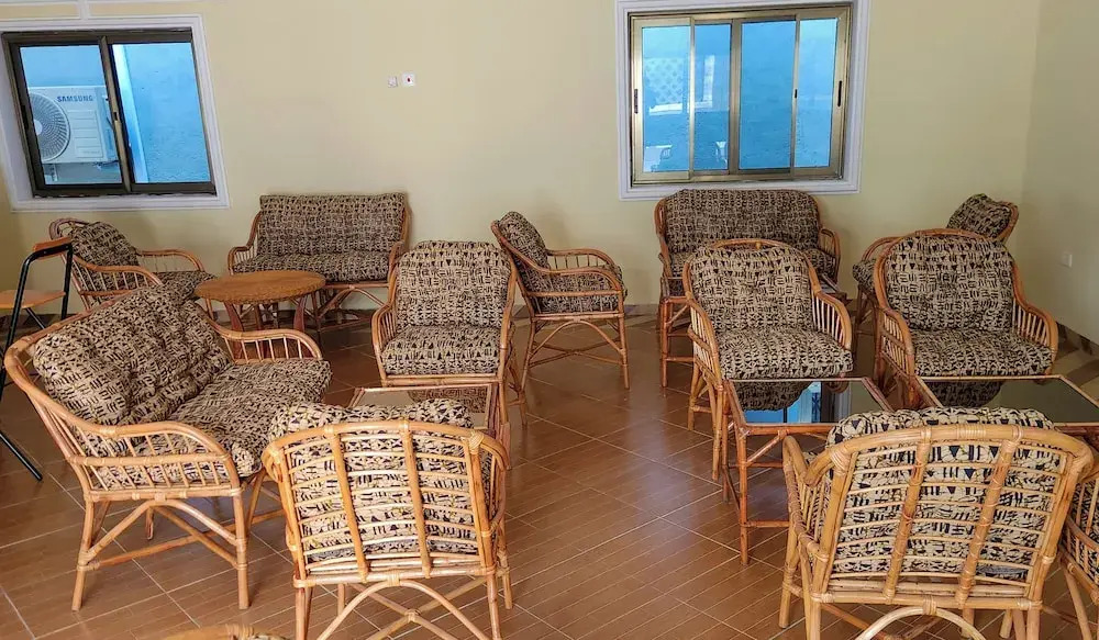 GSM Crown-Inn Hotel