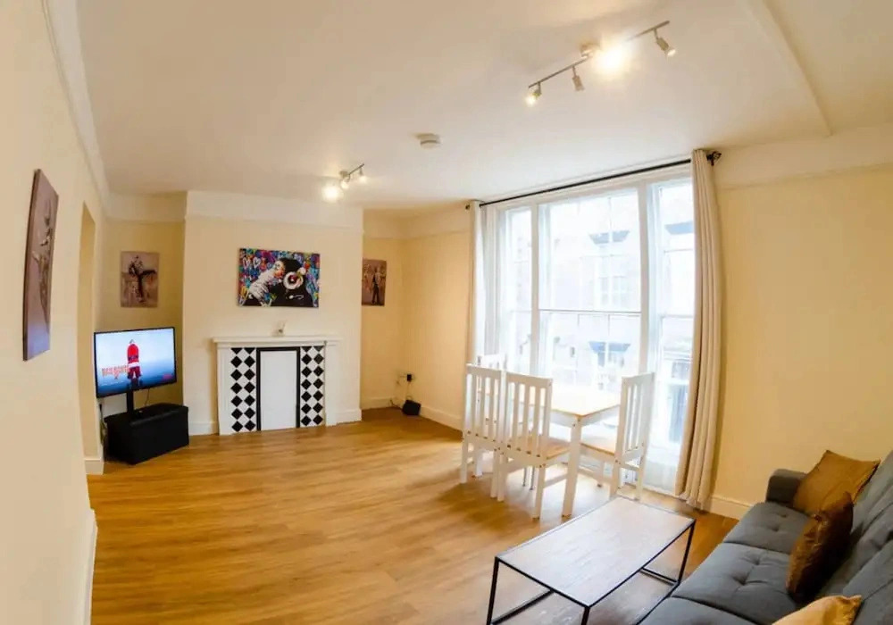 Central Ipswich Stay for 4 Budget-friendly Convenient