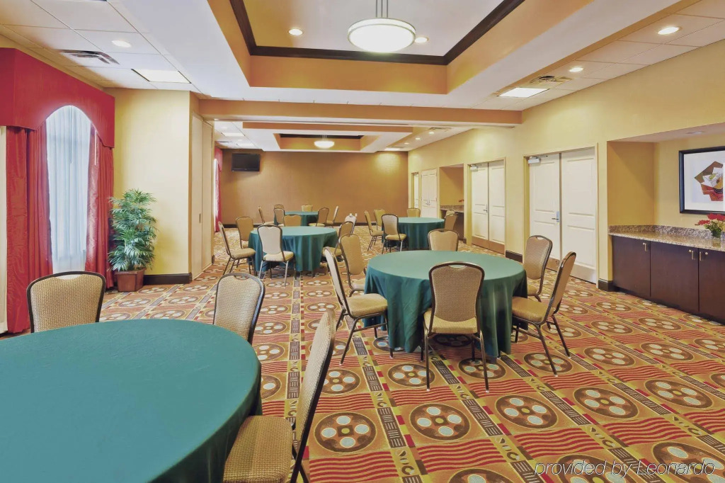 Holiday Inn Express Nashville-Opryland by IHG