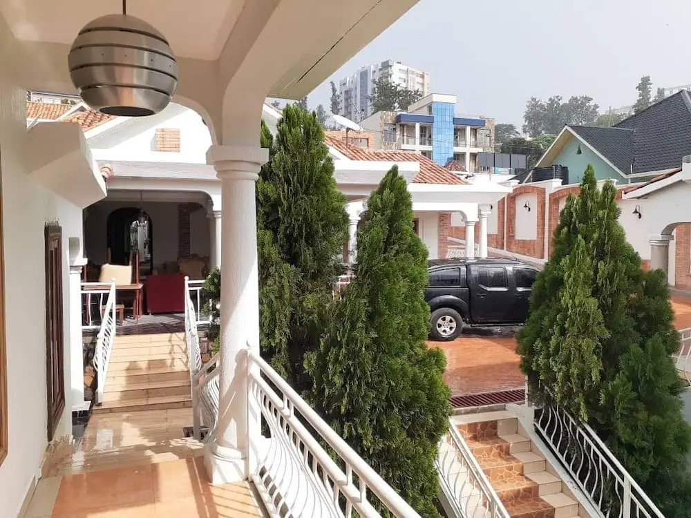 Cari Hotel Kigali