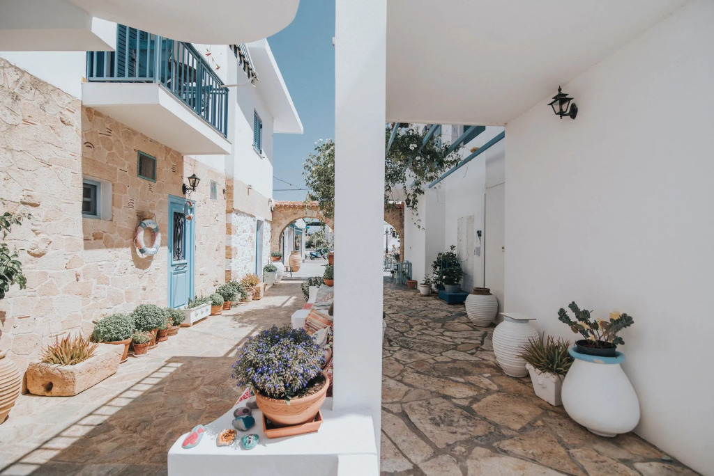 Saronis Hotel Agistri