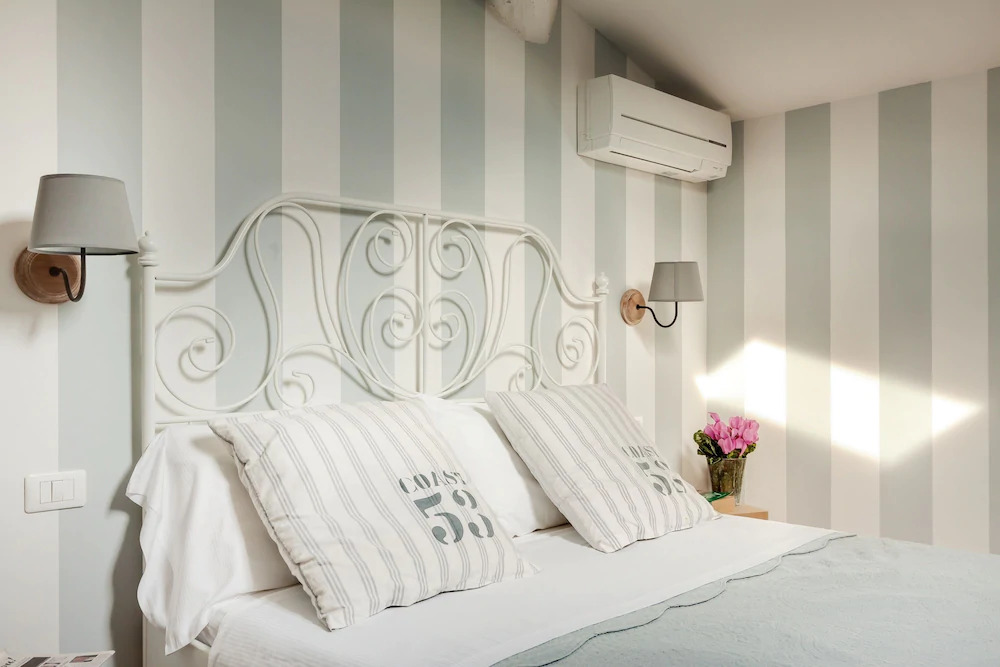 Lovely Apartment in Florence for 6 - Three Bedroom Apartment, Sleeps 6