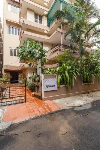 Locul Uptown - Near Bangalore Palace Grounds
