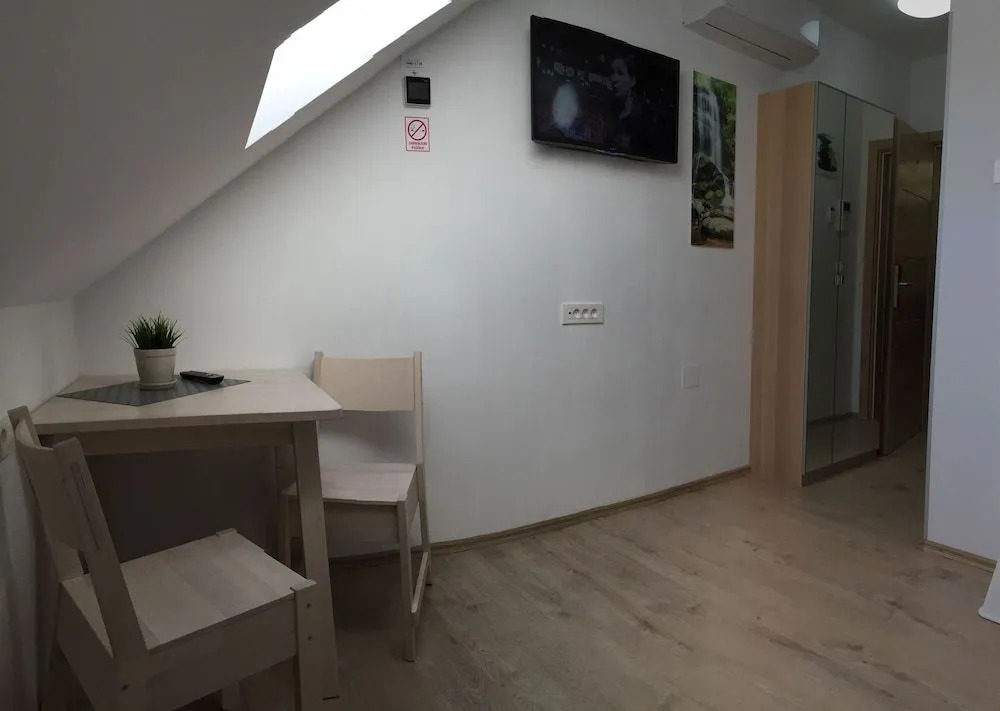 Sobe-Rooms Kvatric