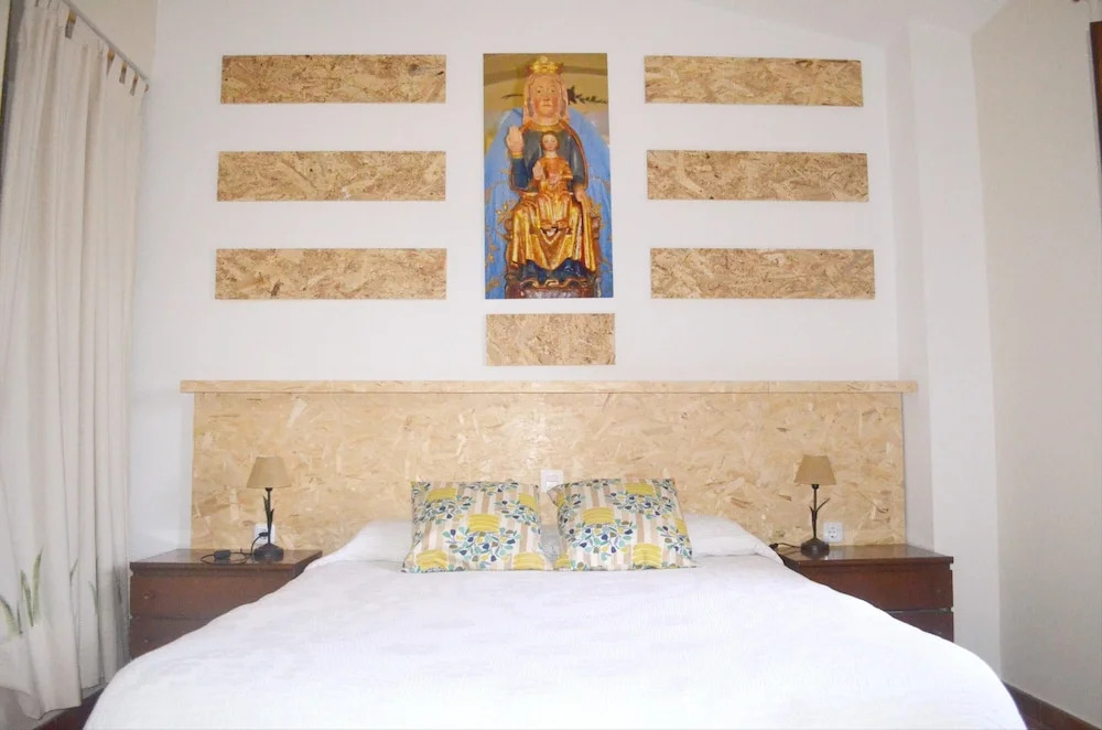 Charming villa in Pajares de la Lampreana with private pool