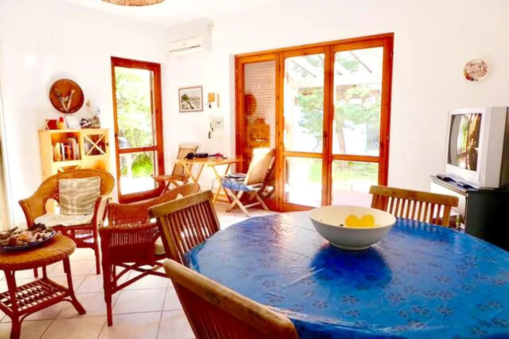3 bedrooms appartement at Cala Gonone 70 m away from the beach with enclosed garden